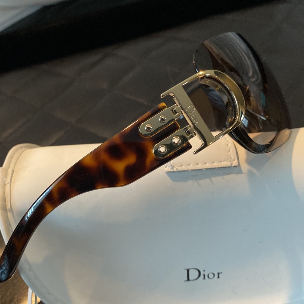 Dior sunglasses - Picture 2 of 6